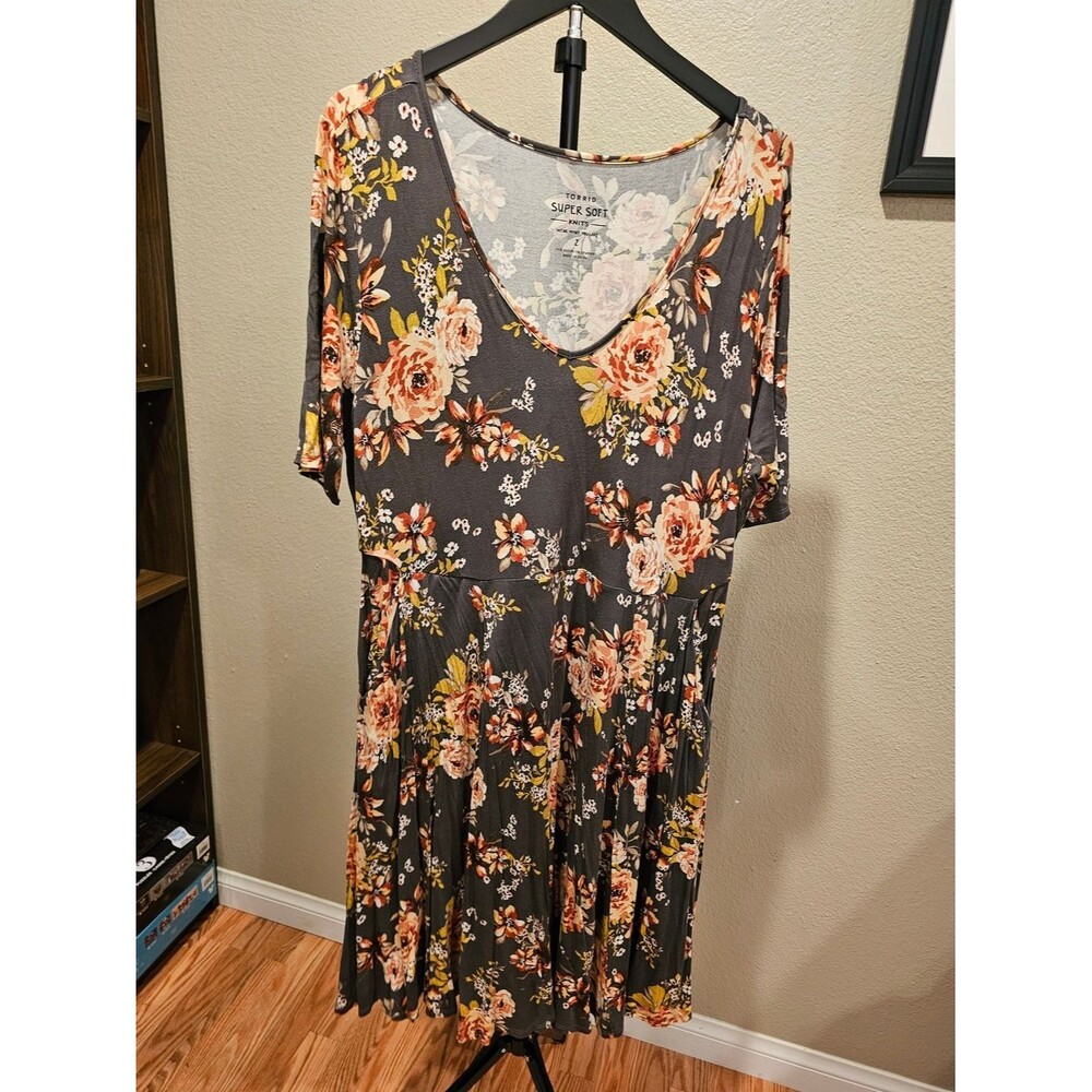 Torrid Floral V-Neck Dress - Charcoal with Peach Blooms